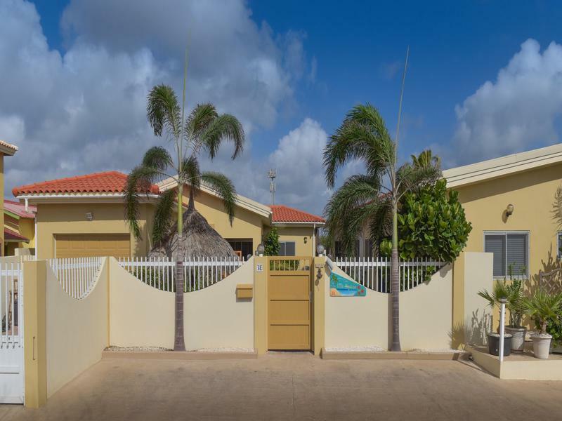 Little Paradise Aruba Vacation Apartments Палм Бич Экстерьер фото