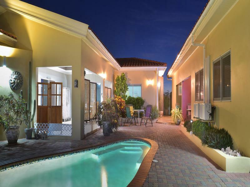 Little Paradise Aruba Vacation Apartments Палм Бич Экстерьер фото